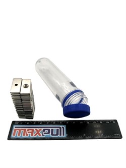 Неодимовые магниты 25х12х3 мм с зенковкой 3,5/7, MaxPull, набор 30 шт. в тубе - фото 10658